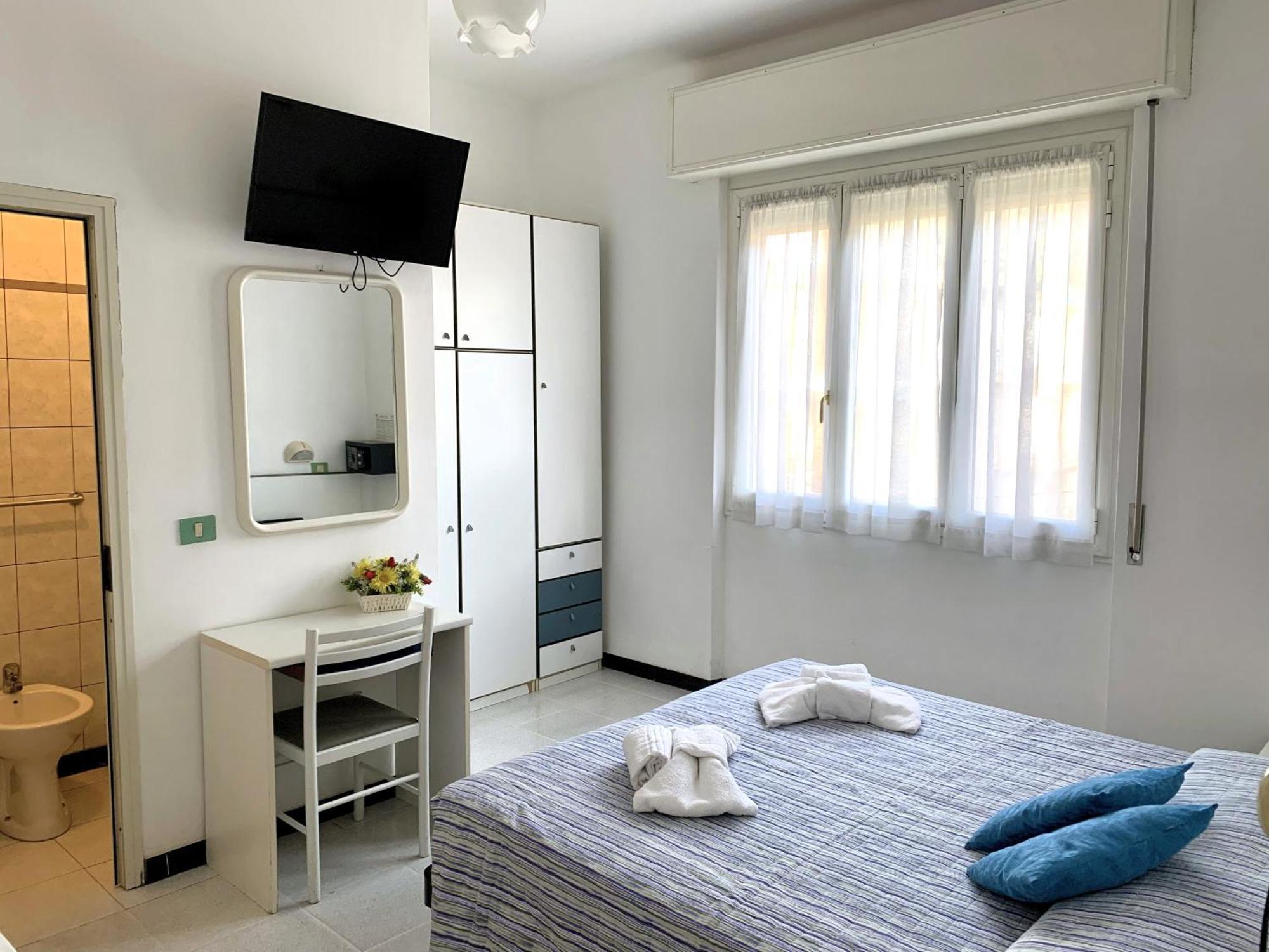 Hotel Villa Chiara ฟีนาเลลีกูเร ภายนอก รูปภาพ