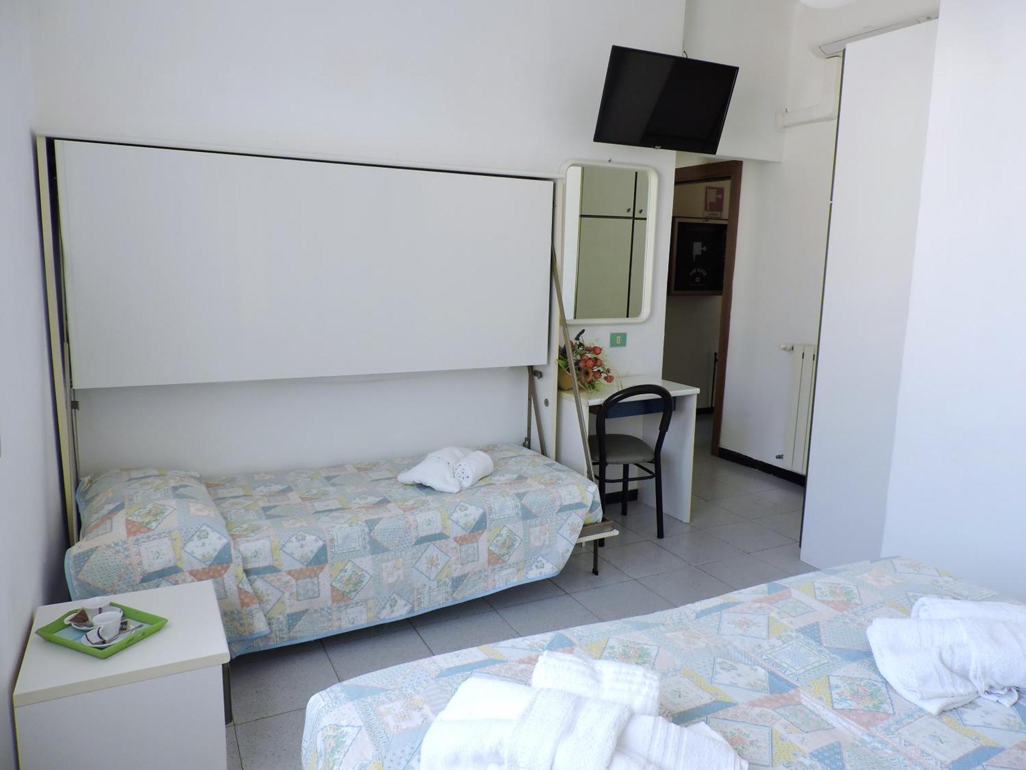 Hotel Villa Chiara ฟีนาเลลีกูเร ภายนอก รูปภาพ